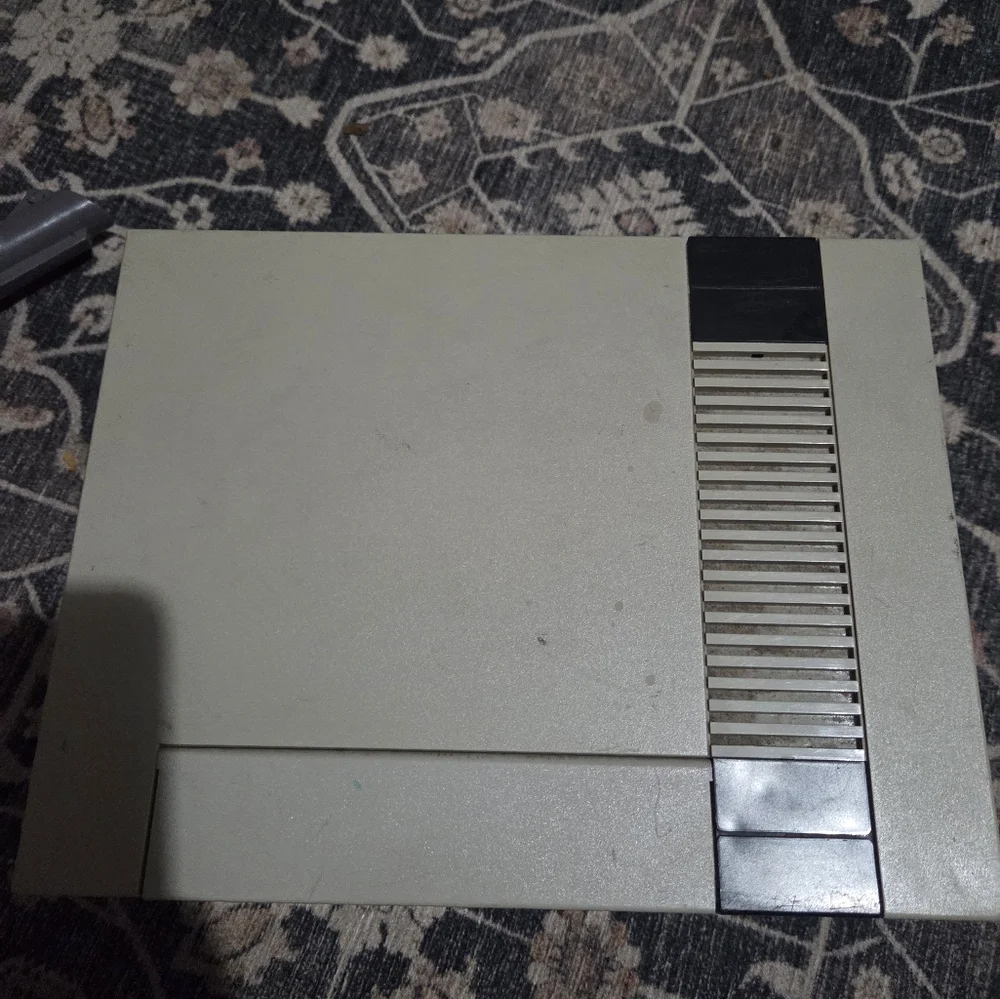 Vintage Nintendo Entertainment System Console - Gray and Black